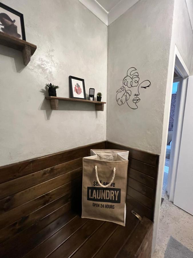 Tnt On Main Apartman Hermanus Kültér fotó